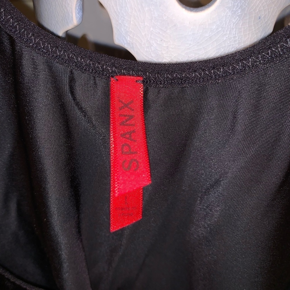SPANX Black Scoop Neck Open Bust Shape Wear Cami Tank Women’s Size Large - Picture 5 of 6